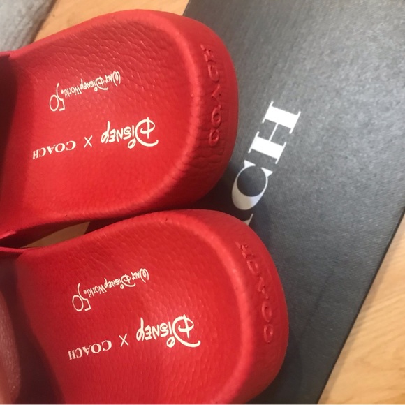 🐭🥰 Disney X Coach Sport Slide With Mickey Mouse And Minnie Mouse Motif - Picture 9 of 12